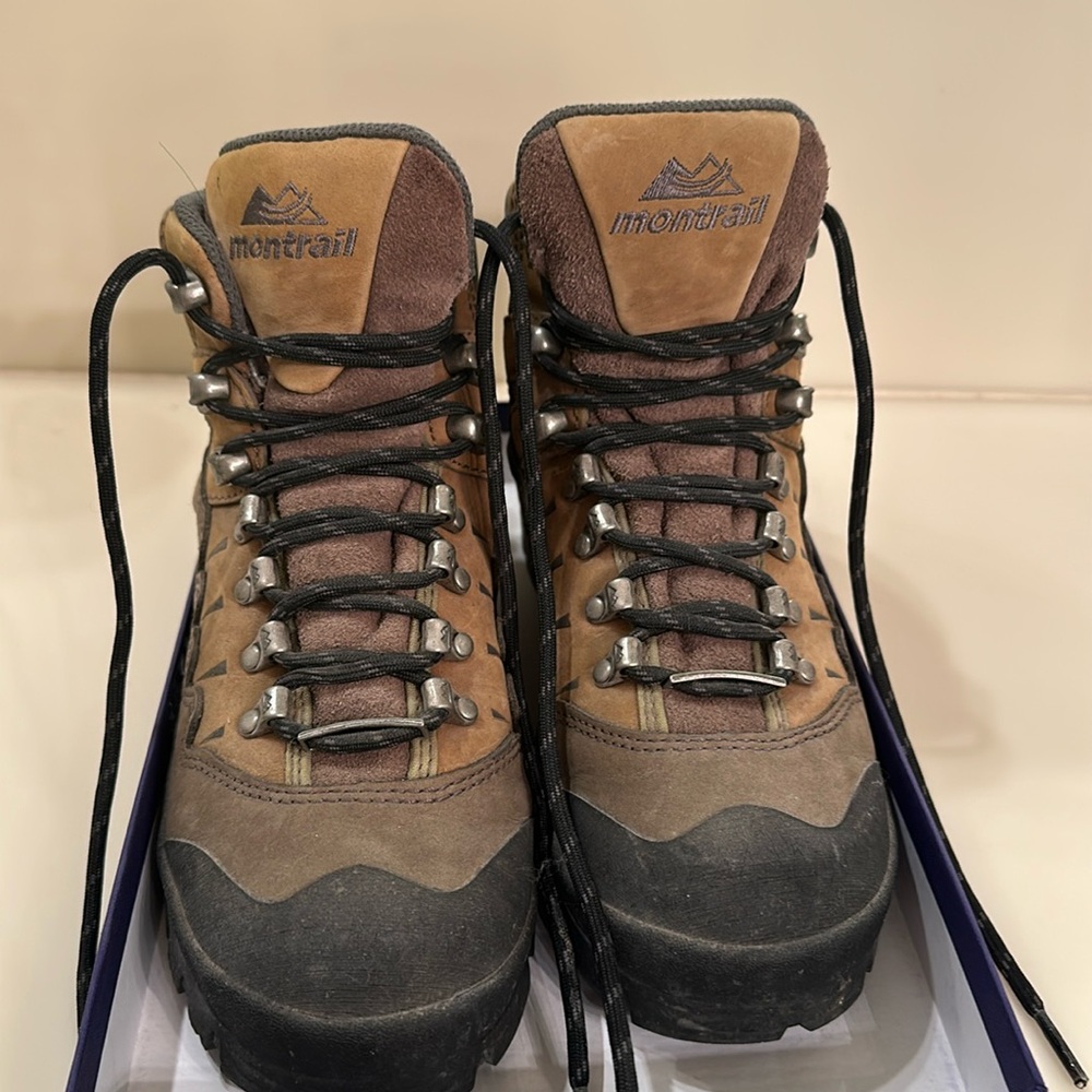 Montrail Women's Gore Tex Hiking Shoes with Vibram Soles